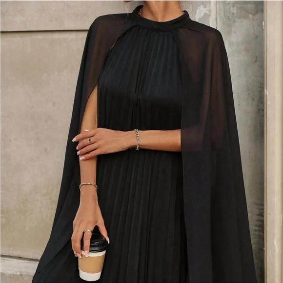 New NWT Halston Heritage Dress Elegant and sassy and covers your arms Size M/L